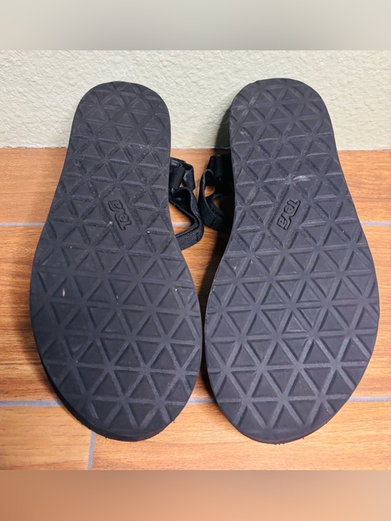 Teva Midform Universal Black Velcro Sandals Size: 10